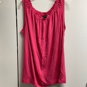 Pink tank top